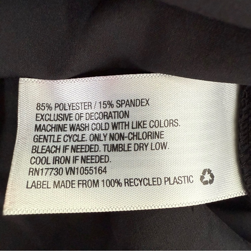 Women’s A New Day Black Basic V-Neck Tank Top Size Medium - Picture 12 of 14